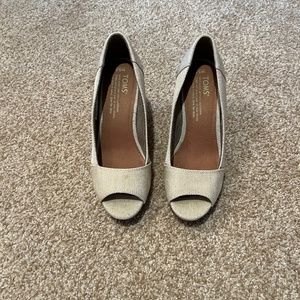 Toms Wedge Shoe